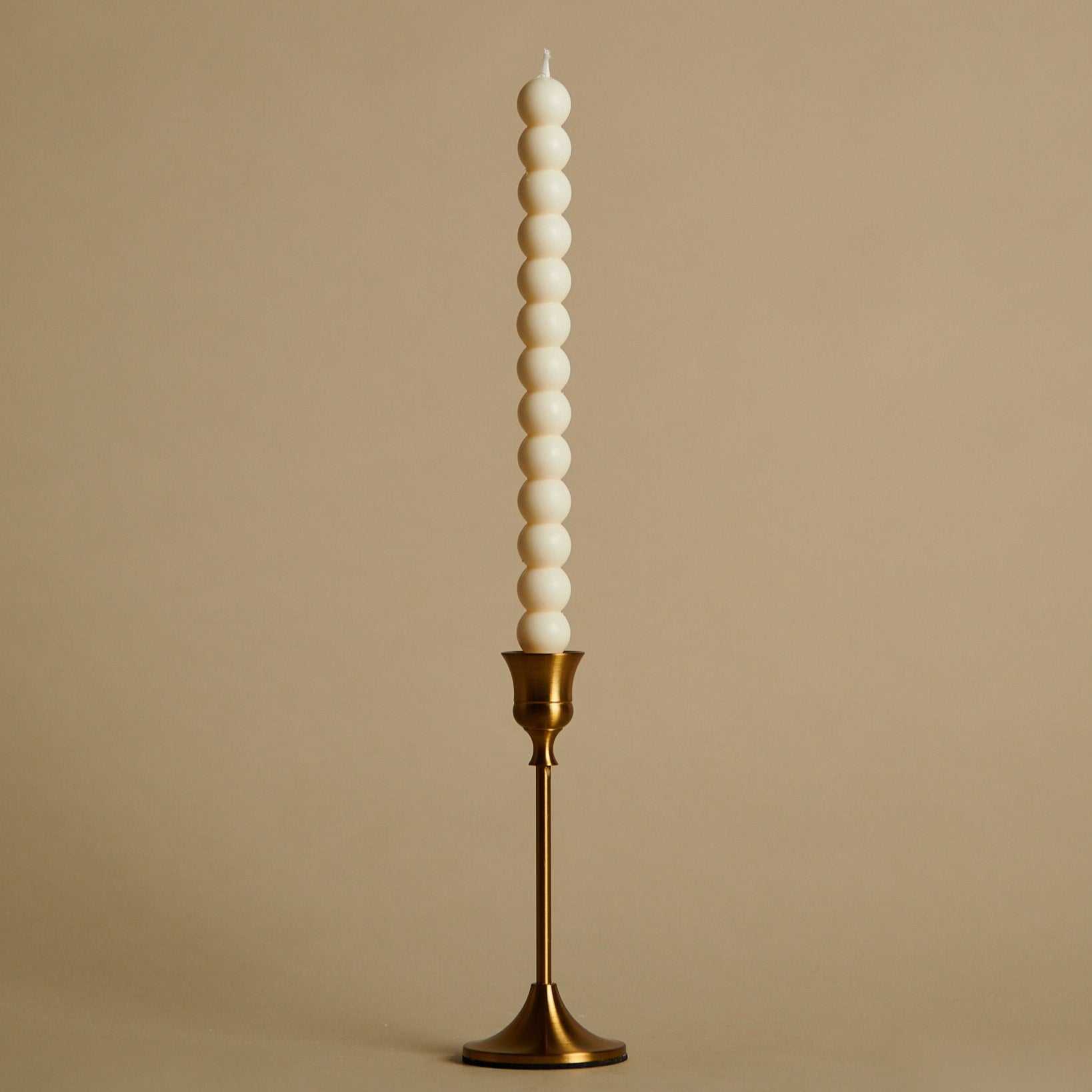 Sojų vaško stalo žvakė Gausa su apvaliais elementais ir elegantiška forma