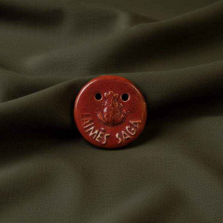 Keraminė rankų darbo „Laimės saga“ raudonos spalvos dovanų dekoro sagė