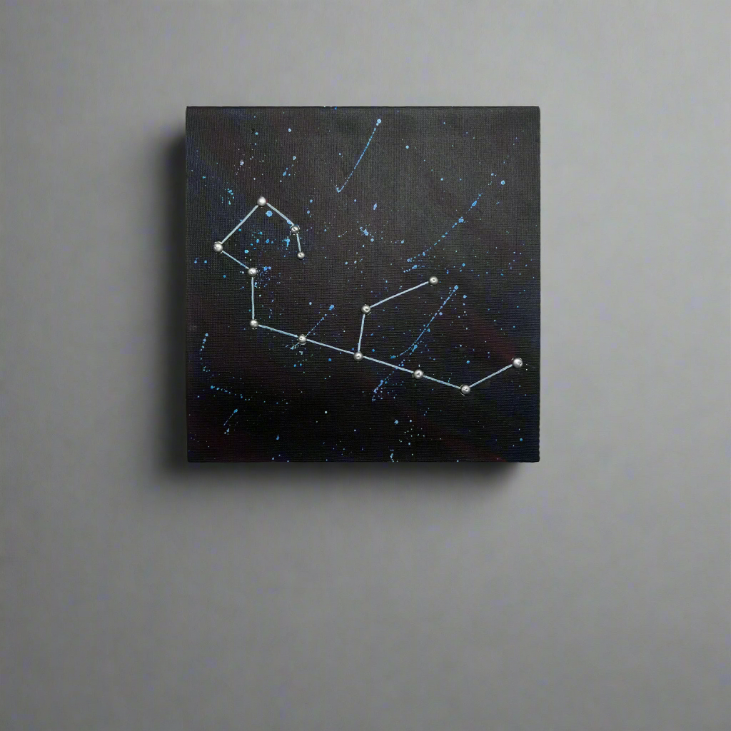 Tekstūrinis paveikslas „Zodiakas“ su žvaigždžių linijomis ant juodo fono minimalistiniam interjerui